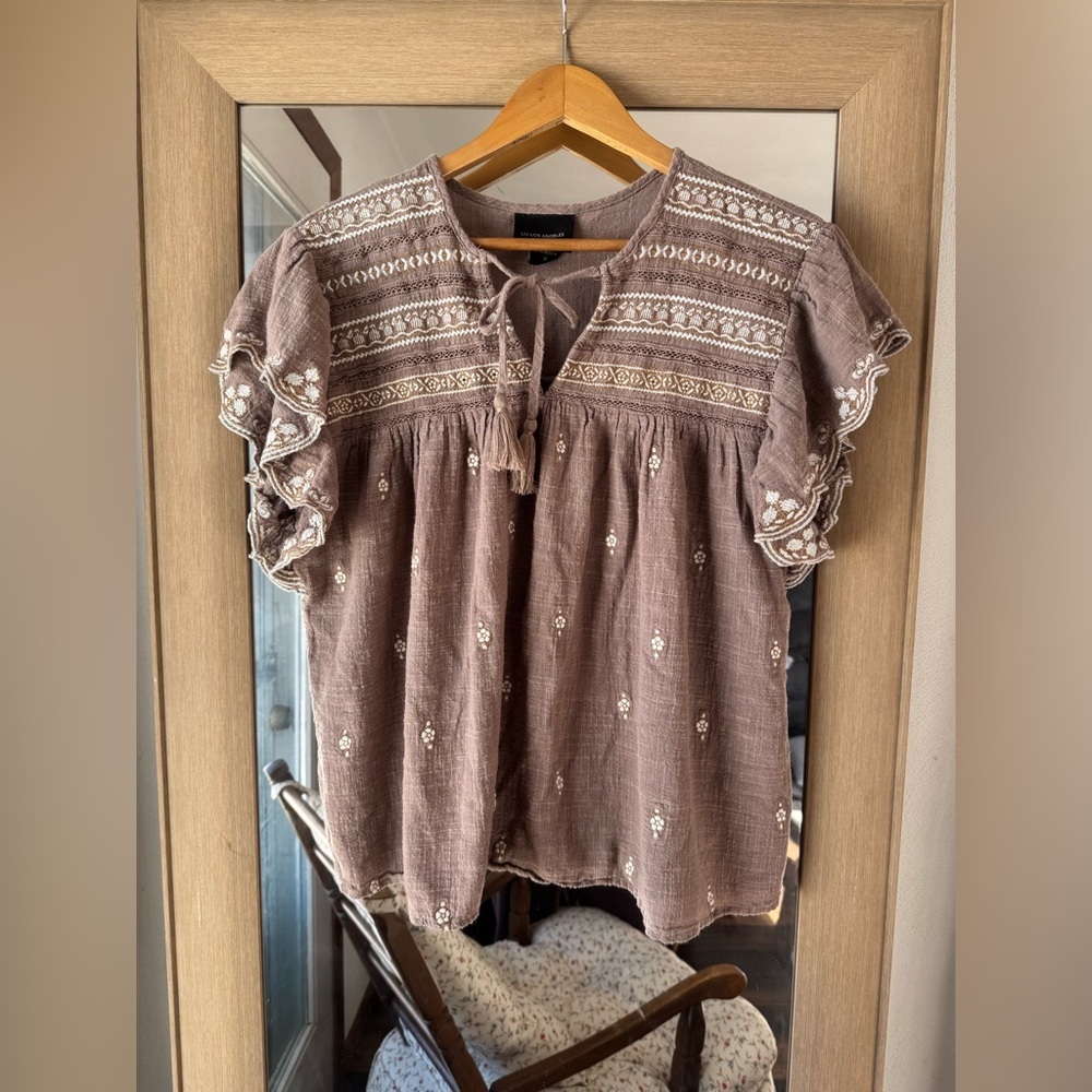 LIV Los Angeles Cotton Cottage core bohemian neutral floral blouse